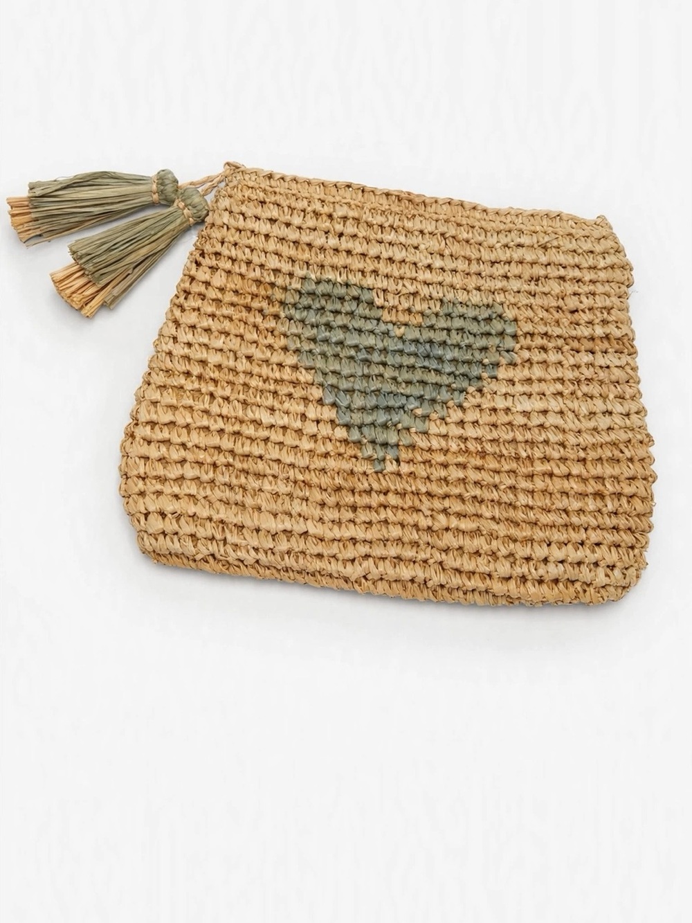 NWOT Aerin Small Heart Raffia Zip Pouch Woven Straw Tassel Clutch Bag
